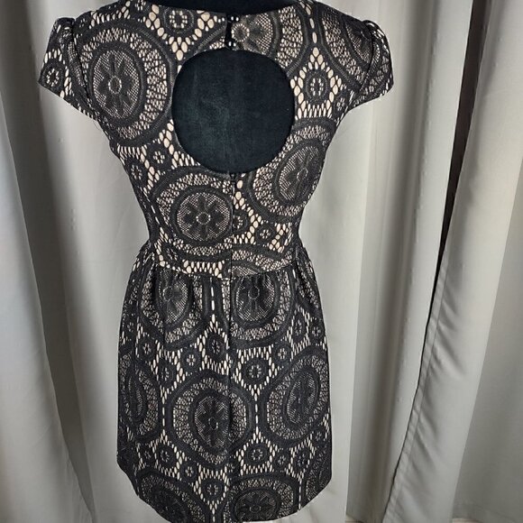 Kalijati Black Lace Dress With Nude Slip Underneath. Size M - Picture 6 of 15